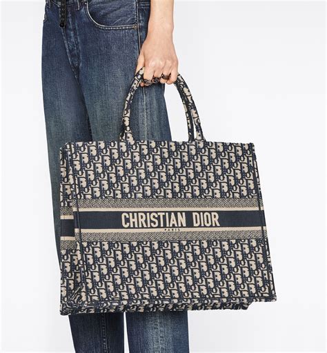 dior book tote尺寸|dior tote 中型.